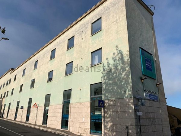 negozio in affitto a Frascati