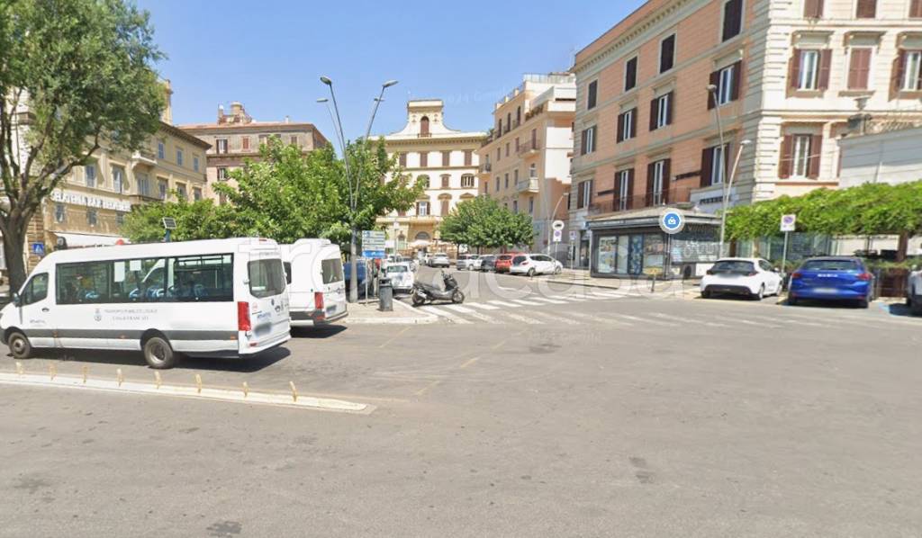 negozio in affitto a Frascati