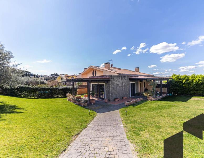 casa indipendente in affitto a Frascati in zona Cisternole