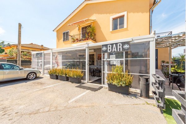 negozio in affitto a Frascati in zona Cisternole