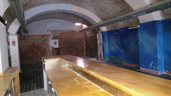 locale commerciale in affitto a Frascati