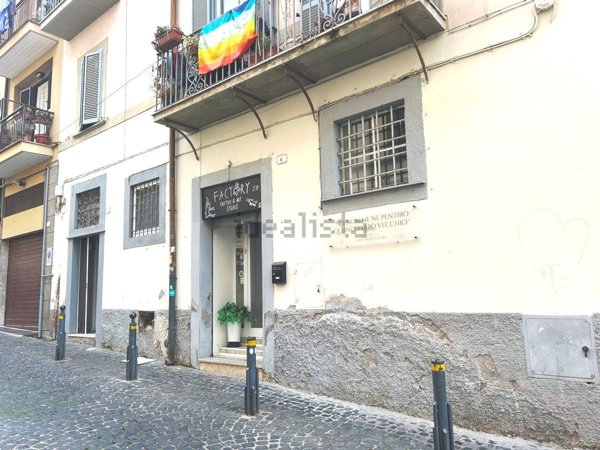 locale commerciale in affitto a Frascati