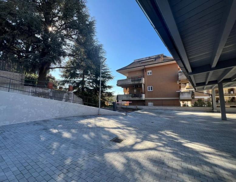 locale di sgombero in affitto a Gallicano nel Lazio