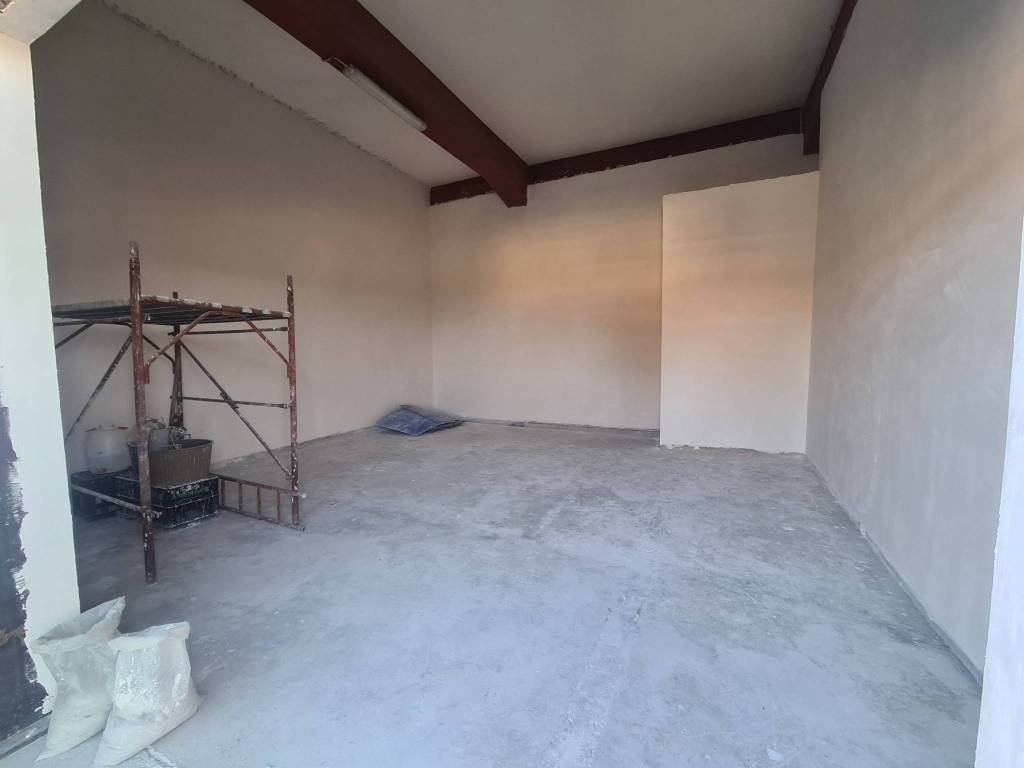 negozio in affitto a Gallicano nel Lazio