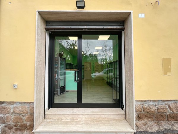 locale commerciale in affitto a Gallicano nel Lazio
