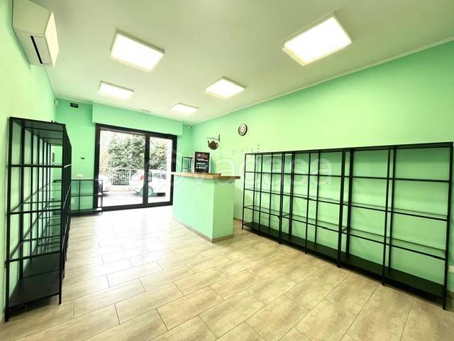 locale commerciale in affitto a Gallicano nel Lazio