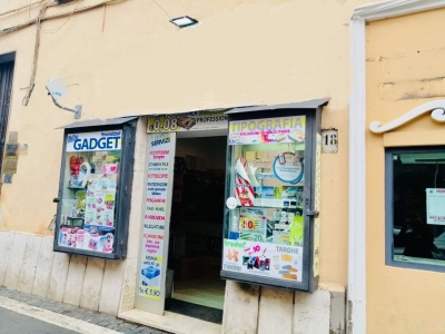 negozio in affitto a Genzano di Roma