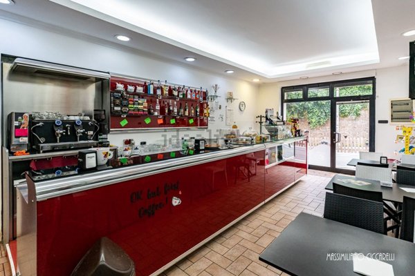 negozio in affitto a Genzano di Roma