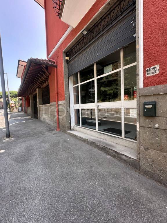 negozio in affitto a Genzano di Roma