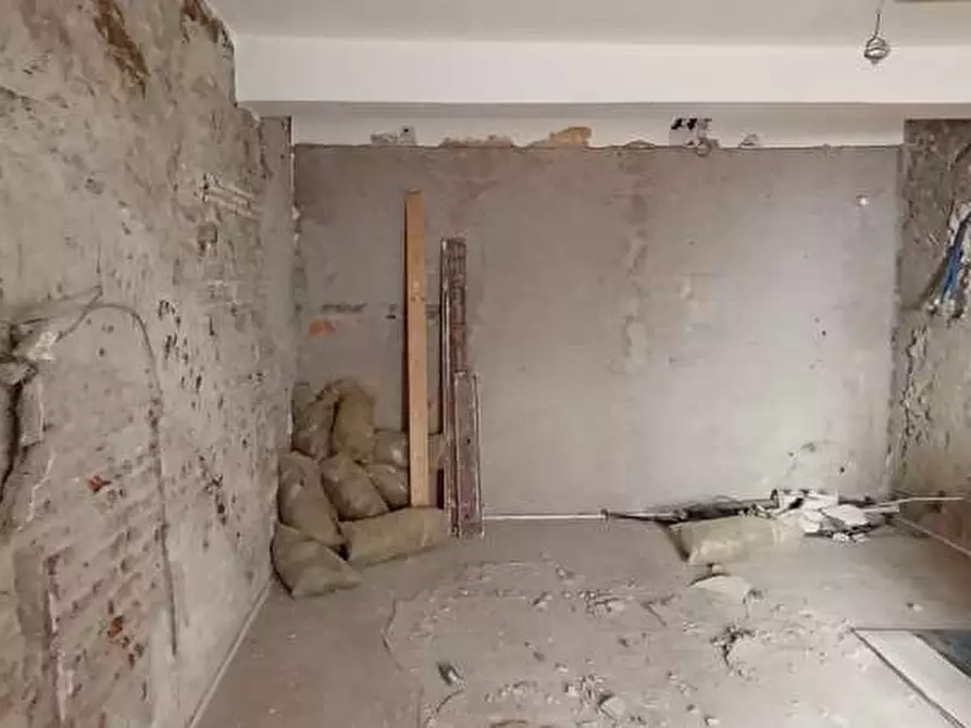 negozio in affitto a Genzano di Roma