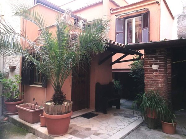 appartamento in affitto a Genzano di Roma