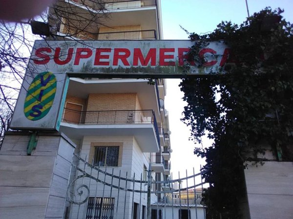 negozio in affitto a Genzano di Roma