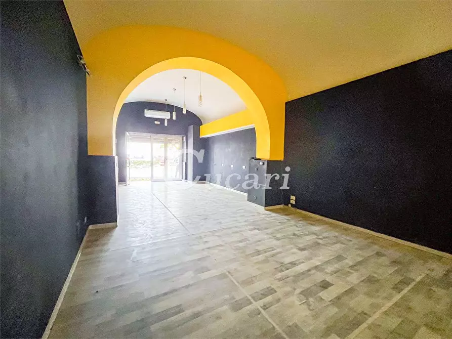 negozio in affitto a Genzano di Roma