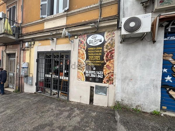 locale commerciale in affitto a Genzano di Roma