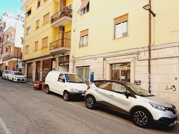 negozio in affitto a Genzano di Roma