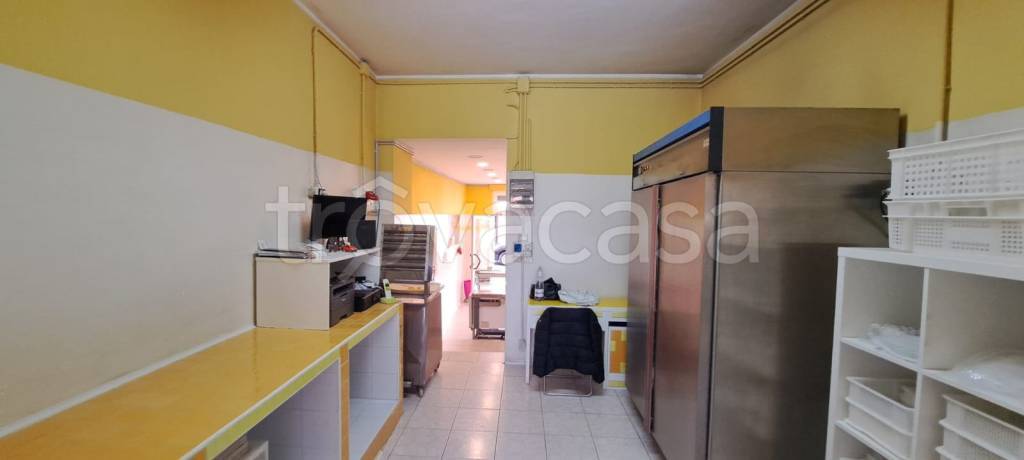 negozio in affitto a Genzano di Roma