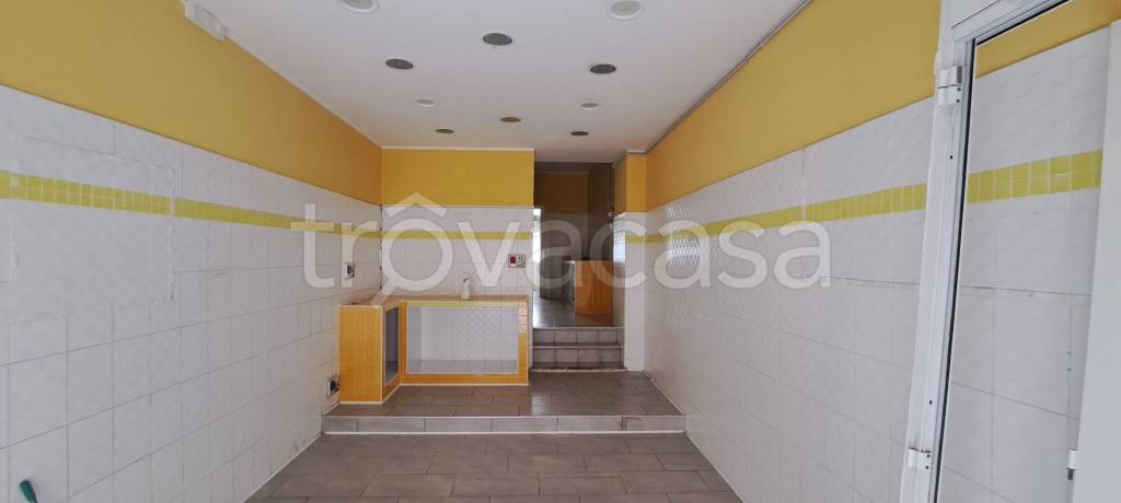 negozio in affitto a Genzano di Roma