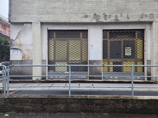 negozio in affitto a Genzano di Roma