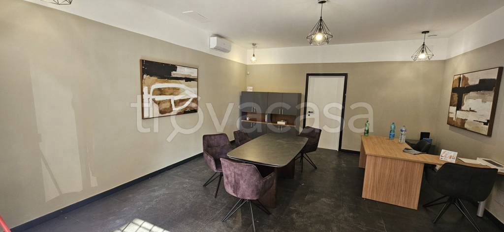 negozio in affitto a Genzano di Roma