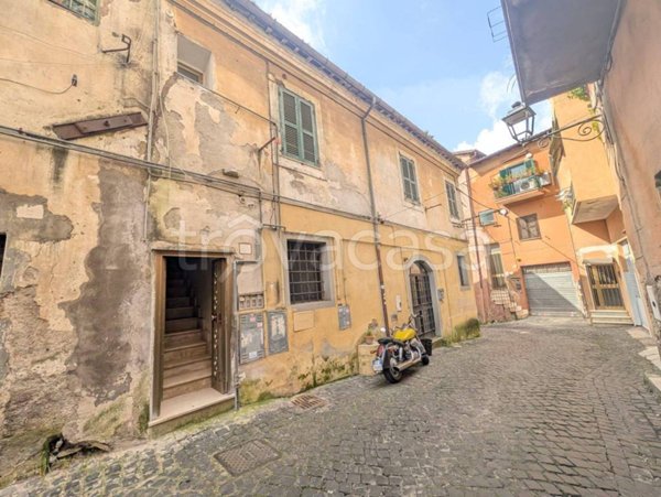 appartamento in affitto a Genzano di Roma