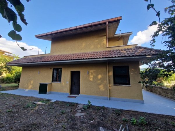 casa indipendente in affitto a Grottaferrata