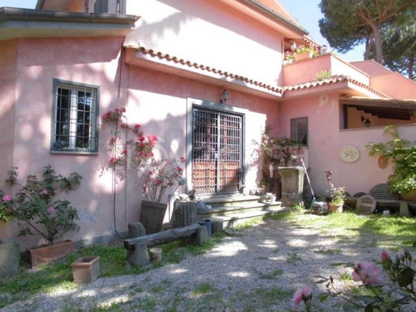 casa indipendente in affitto a Grottaferrata