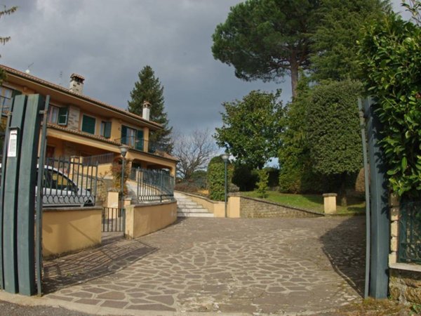 casa indipendente in affitto a Grottaferrata