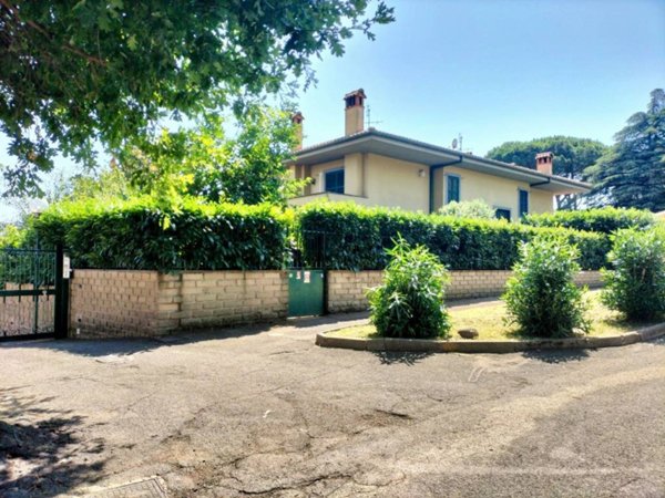 casa indipendente in affitto a Grottaferrata