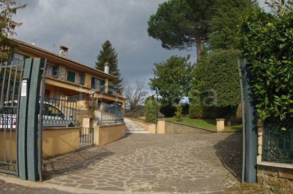 casa indipendente in affitto a Grottaferrata