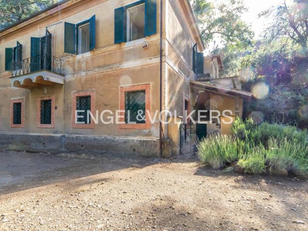 casa indipendente in affitto a Grottaferrata