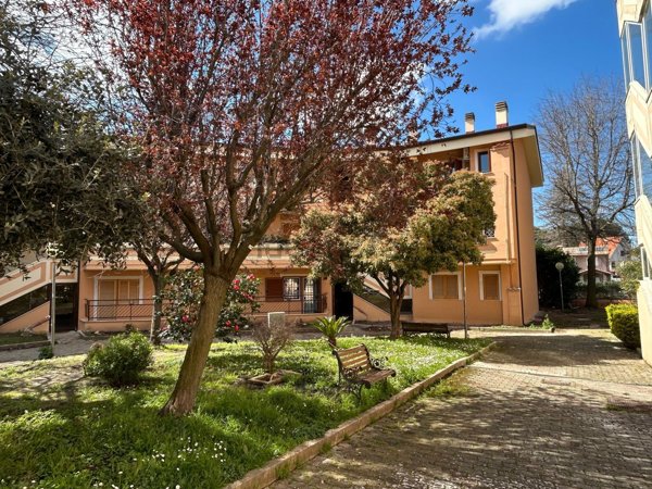 appartamento in affitto a Grottaferrata in zona Molara