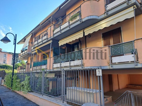 appartamento in affitto a Grottaferrata in zona Molara