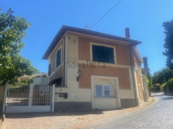 appartamento in affitto a Grottaferrata in zona Molara