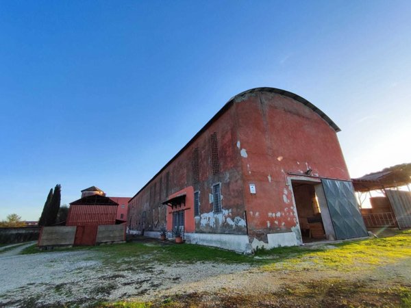 capannone in affitto a Guidonia Montecelio