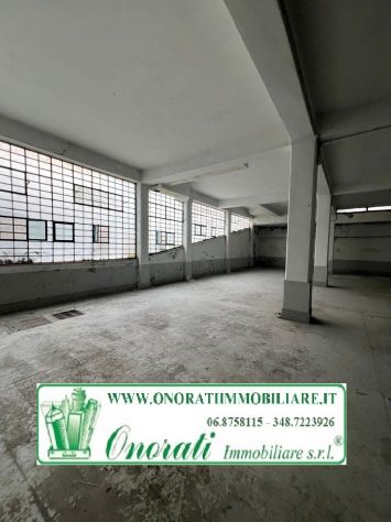 negozio in affitto a Guidonia Montecelio in zona Guidonia
