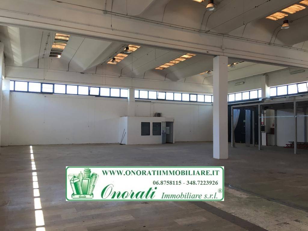 ufficio in affitto a Guidonia Montecelio in zona Setteville