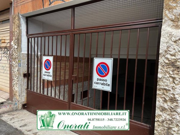 locale commerciale in affitto a Guidonia Montecelio in zona Villalba