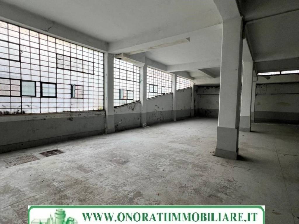 locale commerciale in affitto a Guidonia Montecelio in zona Villalba