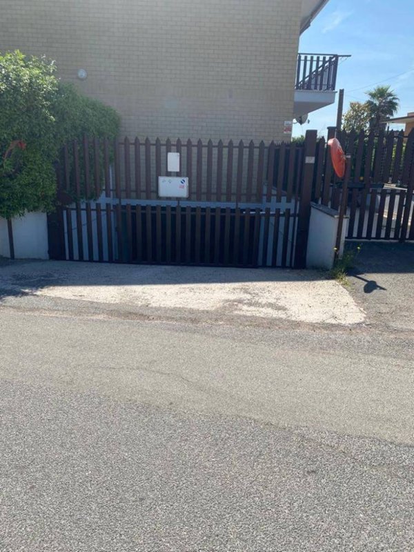 locale di sgombero in affitto a Guidonia Montecelio in zona Guidonia