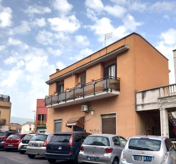 locale commerciale in affitto a Guidonia Montecelio in zona Villalba