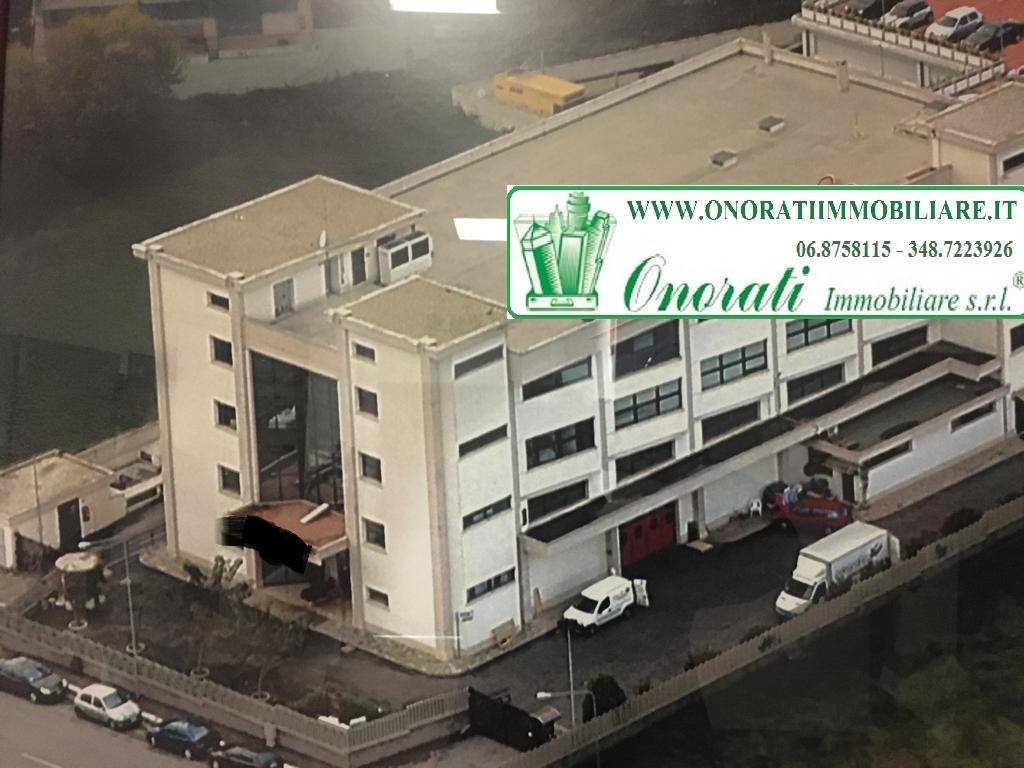 locale commerciale in affitto a Guidonia Montecelio