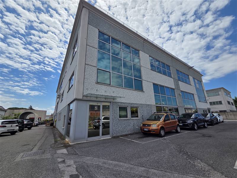 ufficio in affitto a Guidonia Montecelio in zona Guidonia