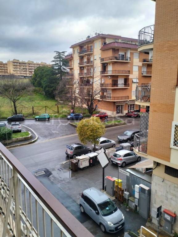 appartamento in affitto a Guidonia Montecelio in zona Montecelio
