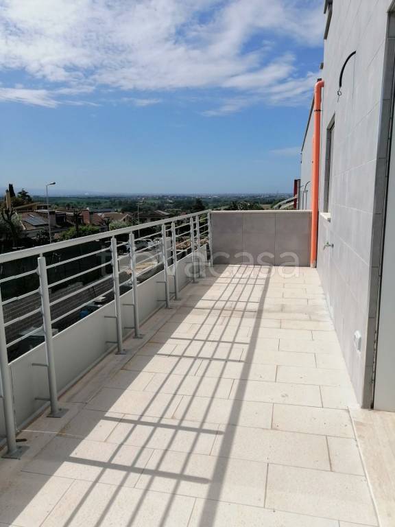 appartamento in affitto a Guidonia Montecelio in zona Colleverde