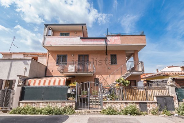 appartamento in affitto a Guidonia Montecelio in zona Villalba