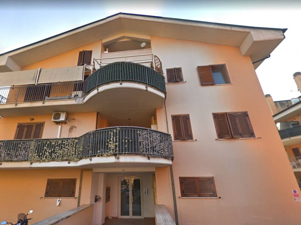 appartamento in affitto a Guidonia Montecelio in zona Villalba