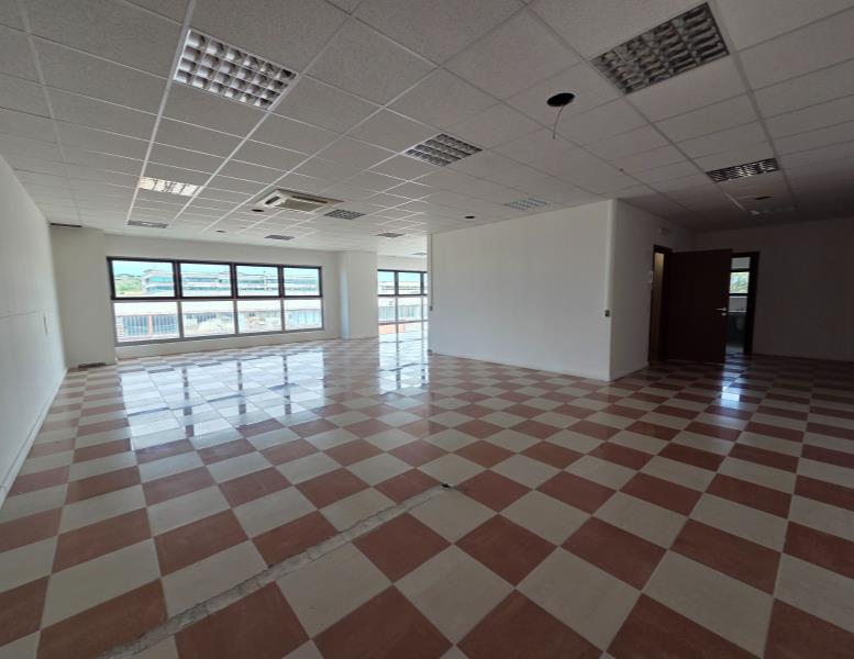 ufficio in affitto a Guidonia Montecelio in zona Guidonia