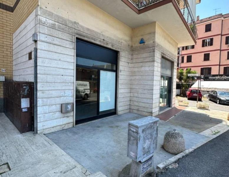 locale commerciale in affitto a Guidonia Montecelio in zona Guidonia