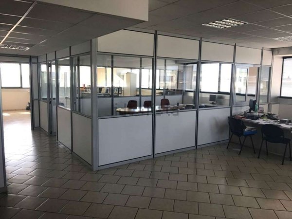 ufficio in affitto a Guidonia Montecelio in zona Colleverde
