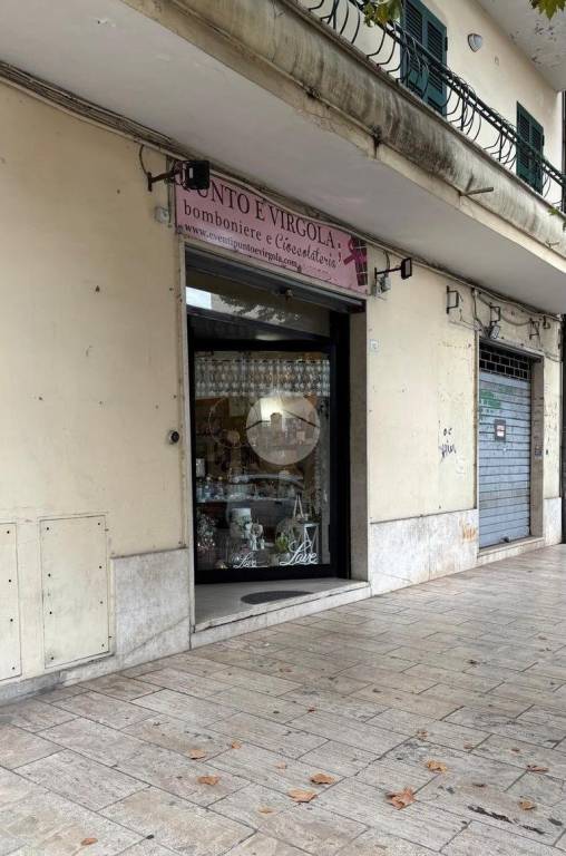 negozio in affitto a Guidonia Montecelio in zona Guidonia